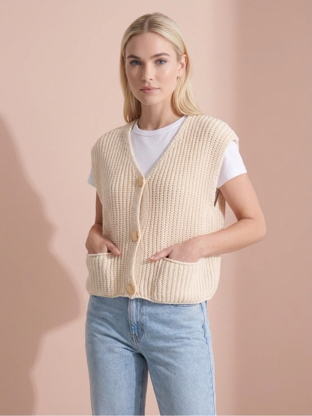 Amazon Beige Knit Button-Front Sleeveless Cardigan Vest